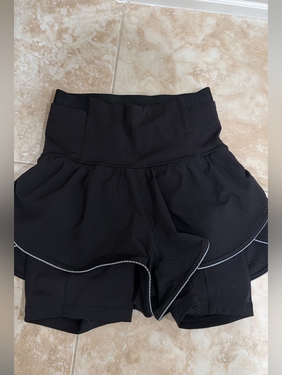 lululemon athletica Pants - Lululemon 2 in 1 fast and free black biker shorts size 6